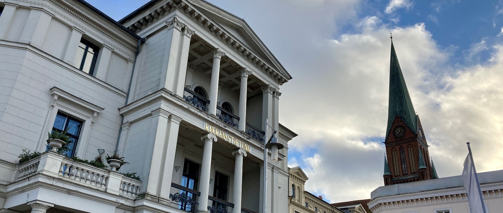 Gebäude der Kücken-Stiftung am Pfaffenteich in Schwerin., © Stadtmarketing Gesellschaft Schwerin