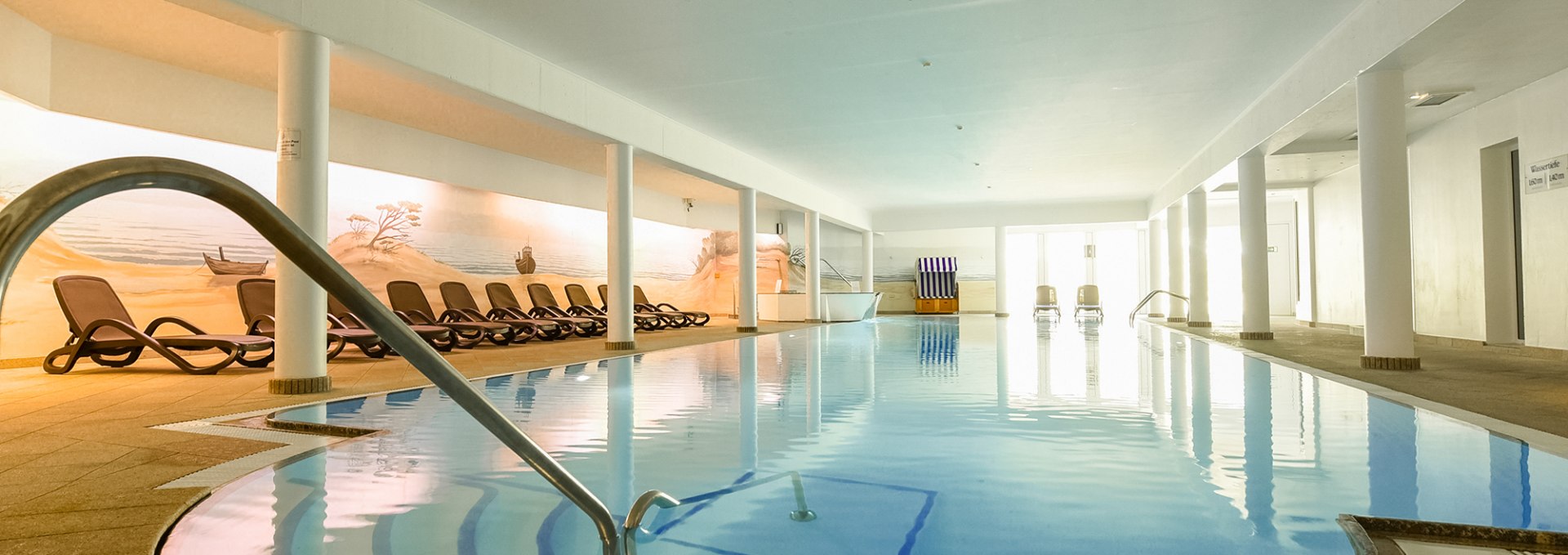 Indoor-Pool (18 x 6,5 m), © Promenadenhotel Admiral