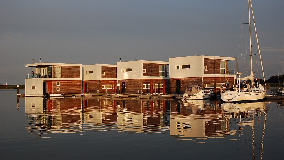 Floating Houses, © Marina Kröslin