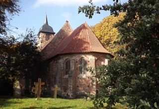 Die Kultur- und Wegekirche in Landow am Kubitzer Bodden., © Tourismuszentrale Rügen