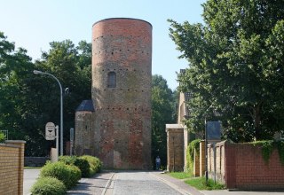 der historische Pulverturm aus dem 15. Jahrhundert, © Sabrina Wittkopf-Schade