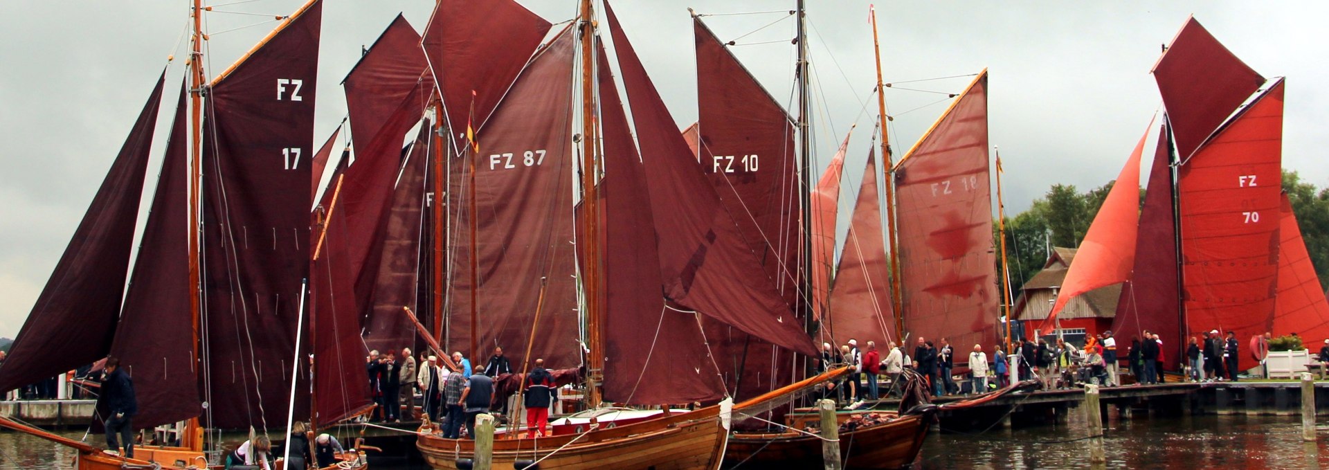 Zeesbootregatta im Hafen Dierhagen, © Archiv TVFDZ