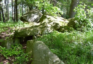 Seitlich erhaltender Gang zur Hauptkammer., © Lutz Werner