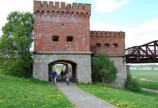 Heute führt ein Rad- und Wanderweg direkt an der Brücke vorbei., © Gabriele Skorupski