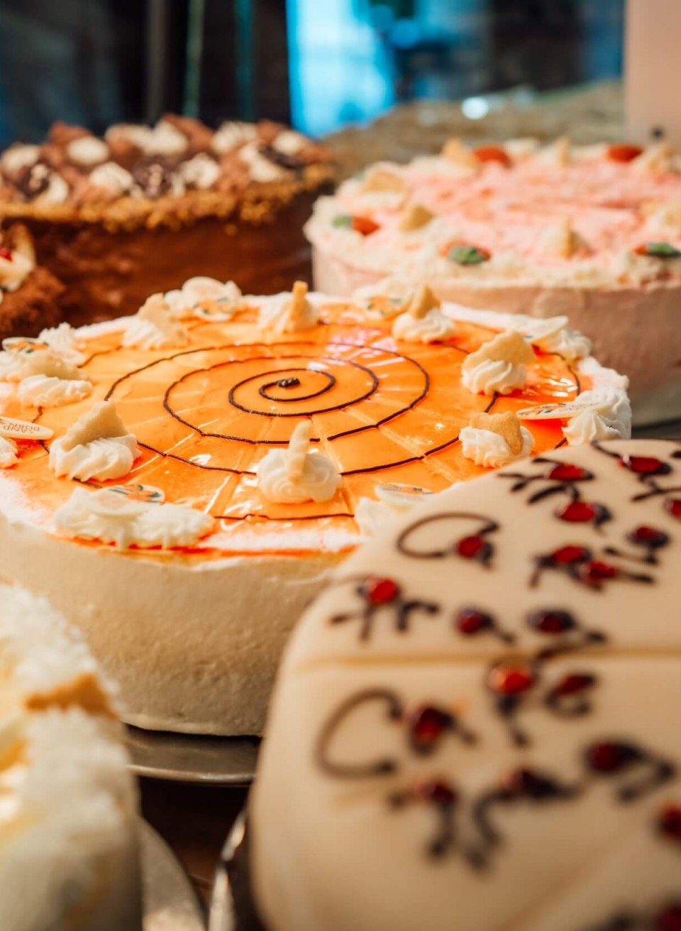 Torten und Kuchen im Café Prag in Schwerin