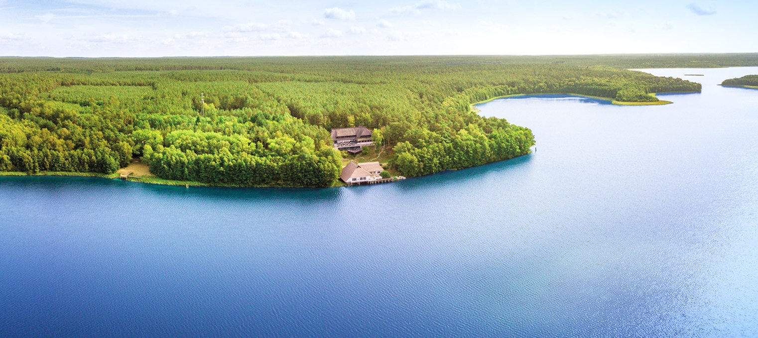 Luftbild Van der Valk Naturresort Drewitz Panorama 300dpi, © Van der Valk Freizeit und Touristik GmbH