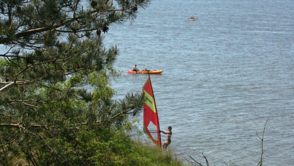 Windsurfing-Kurs auf dem Achterwasser, © Natur Camping Usedom