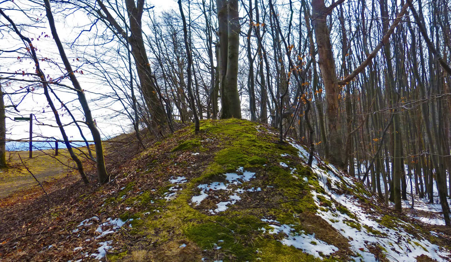 Der vermutlich älteste Burgwall von Rügen im Winter, © Archäo Tour Rügen