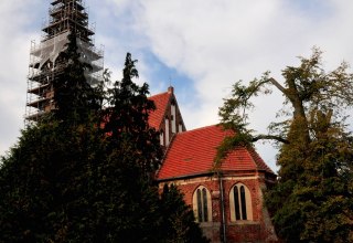 Kirche Kasnevitz (derzeit in der Rekonstruktion), © Tourismuszentrale Rügen