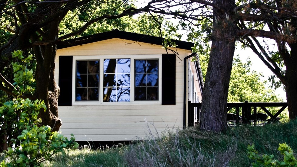 In den Ganzjahres-Chalets des Ostseecamps erleben Sie die perfekte Erholung und Entspannung, © TMV/Raff