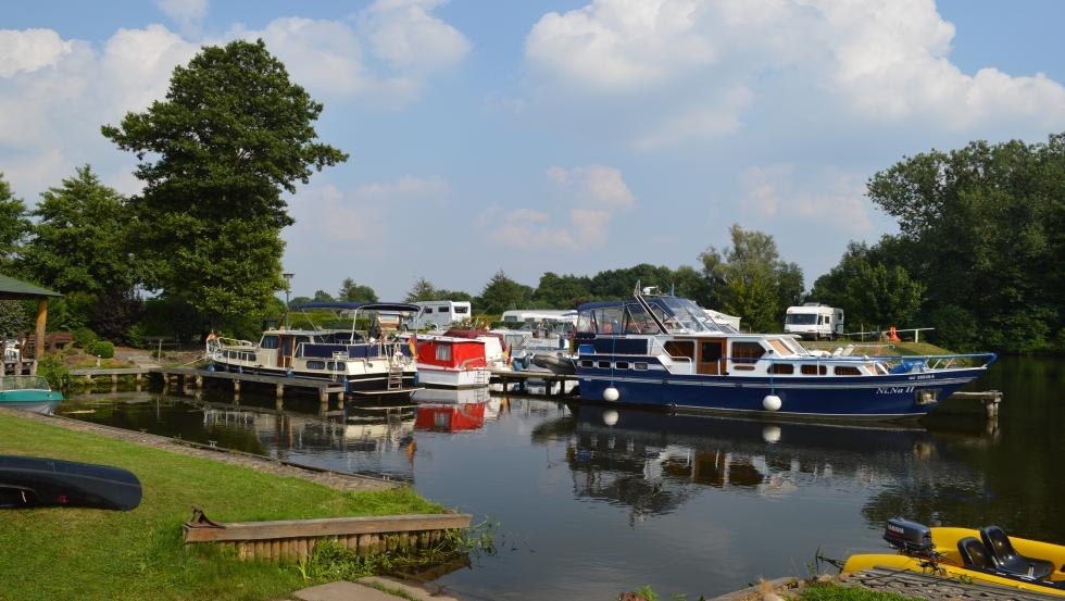 Bottshafen und Camping  Eldena Bootsanleger, © Eckhard Witte