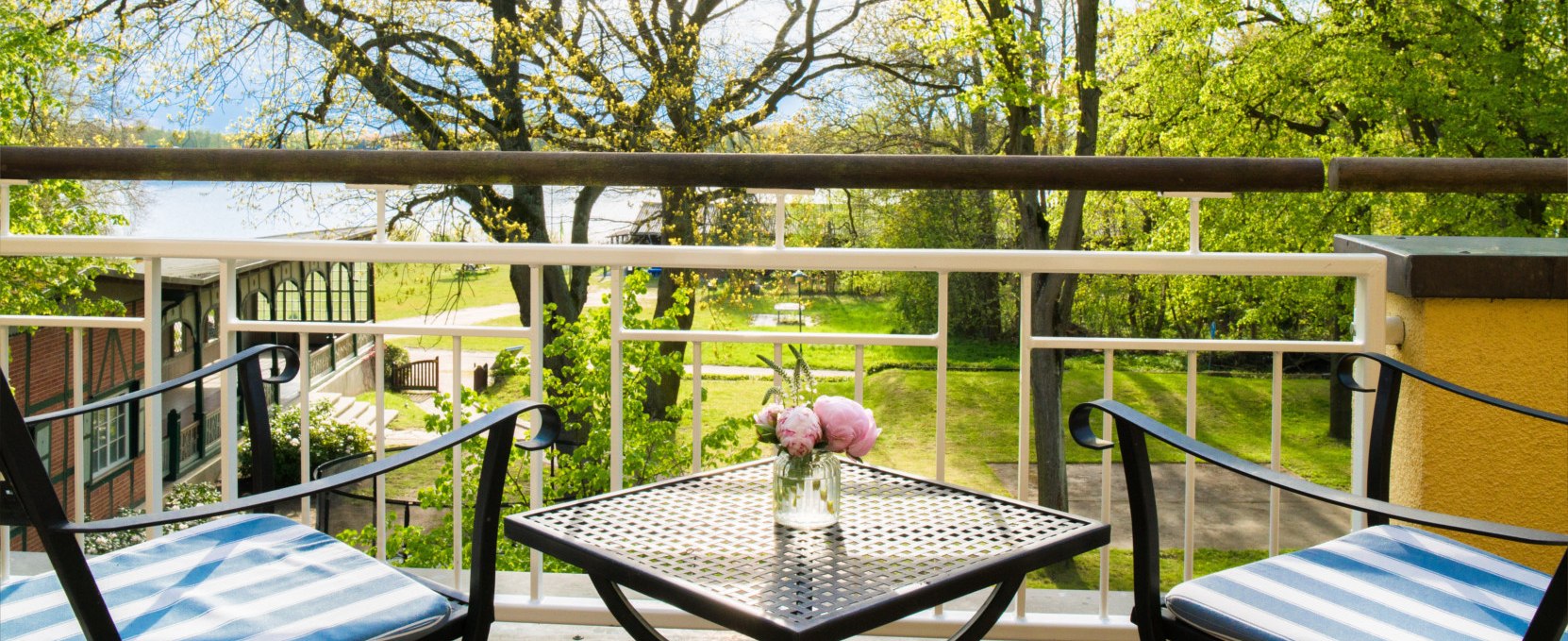 Ausblick aus dem Zimmer des Hotels Kurhaus am Inselsee, © Florian Busch