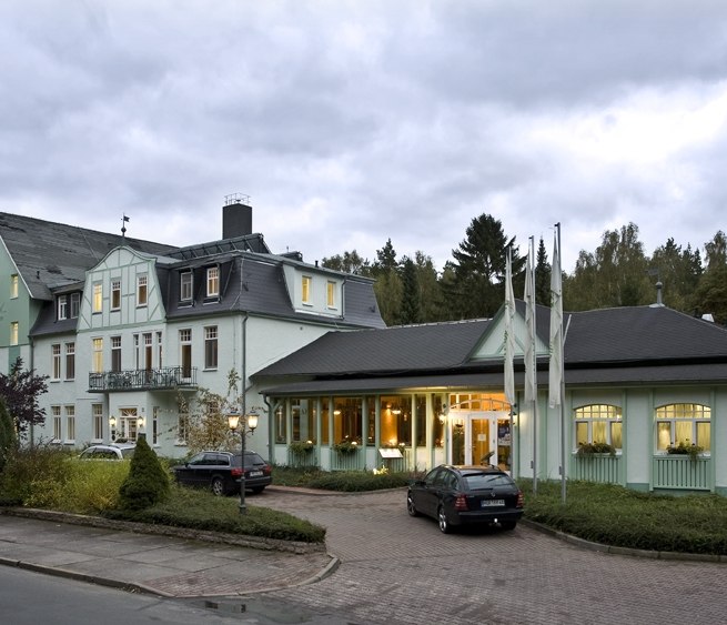 Vorderansicht Seehotel Ecktannen, © Mirko Runge