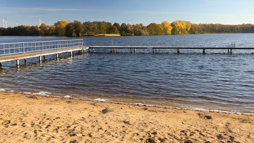 Strandbad Broock - Strand mit Blick auf den See, © TMV/Gohlke