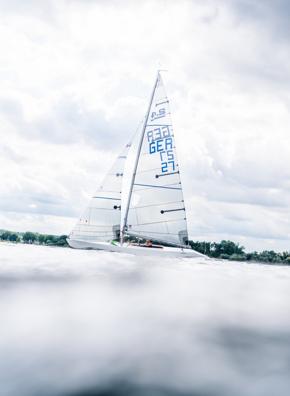 „Auf dem Wasser sind alle gleich“, erklärt Kerstin ihre Faszination fürs Segeln., © TMV/Gross