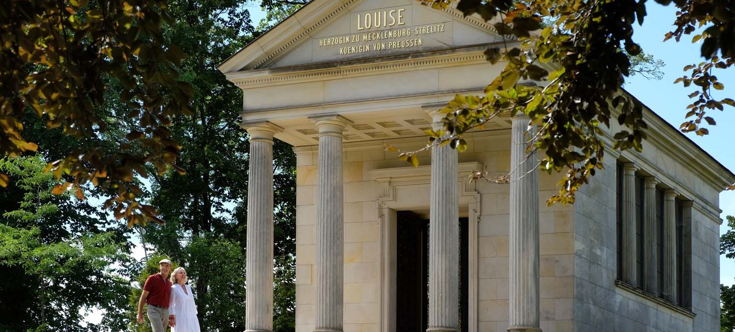 Königin Luise Gedächtnishalle im Schlossgarten, © Stadt Neustrelitz/ Sebastia Haerter