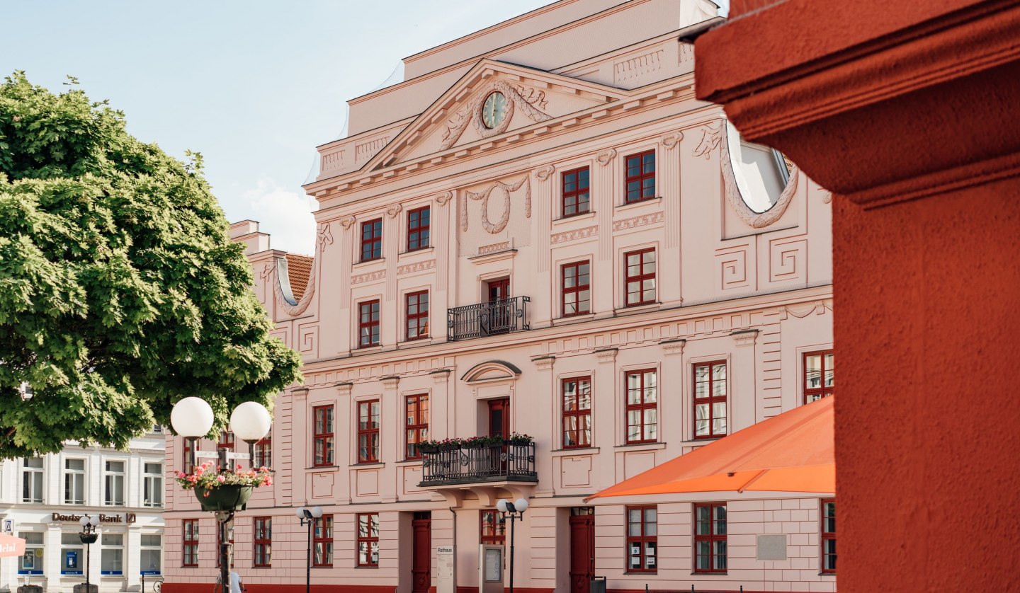 Güstrower Rathaus, © Dan-Petermann