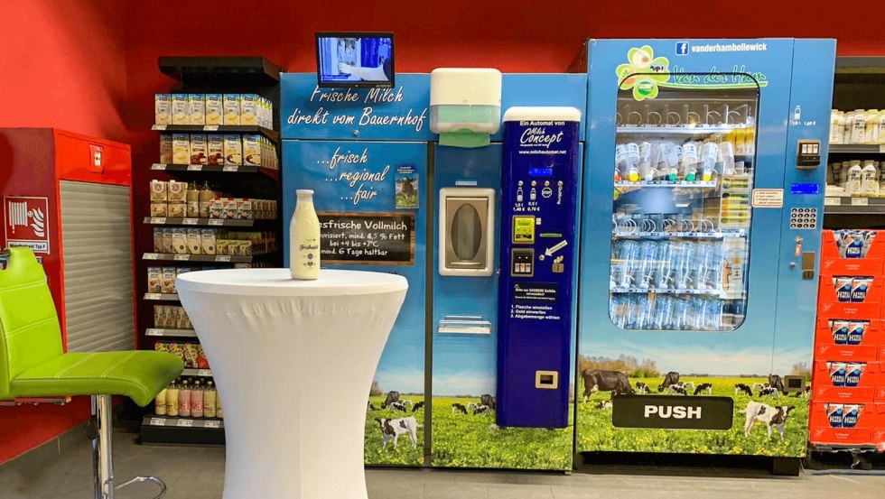 Milchautomat EDEKA Wegner, © van der Ham Bollewick