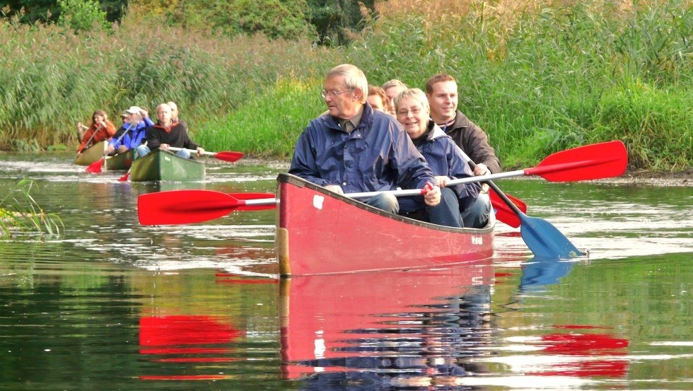 Kanu-Gruppe auf der Warnow, © Sven-Erik Muskulus