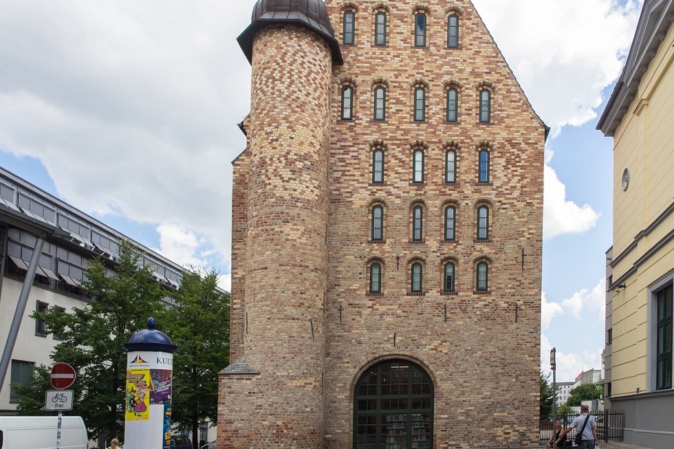 die Michaelisklosterkirche im Rostocker Stadtzentrum, © Frank Burger