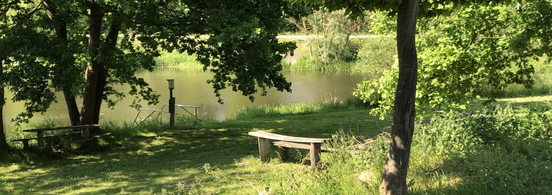 Der Mühlenteich (südliches Ende des Brohmer Stausees) direkt am Platz, © SG