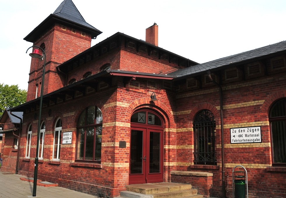 Historisches Bahnhofsgebäude Putbus, © Tourismuszentrale Rügen