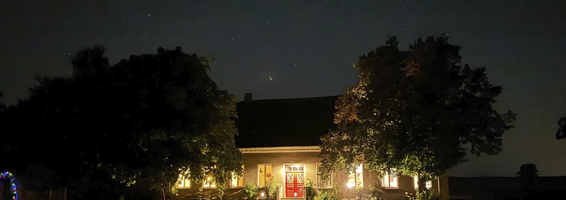 Sternenhimmel über dem Gutshaus Waldberg, © Markus Brentrup