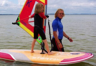 Anfängersurfschulung auch und gerade für Kinder, © Surf-Hecht