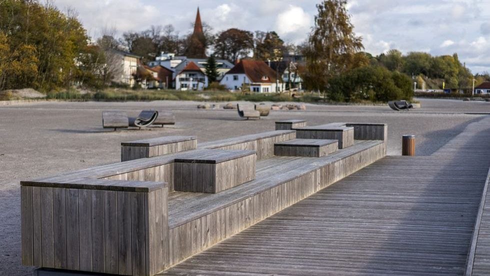 Holzpromenade am Strand von Altefähr, © Eigenbetrieb Hafen- und Tourismuswirtschaft Altefähr