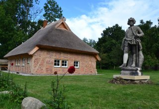 Das "Verräterhaus" in Groß Stresow., © Tourismuszentrale Rügen