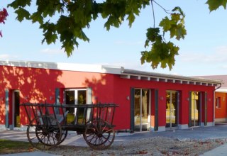 Der stillvoll gestalteten Hofladen mit Café in der Windmühlenstadt Woldegk, © Bauernhof am Mühlenblick/GWW