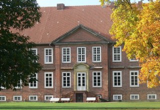 Im Schloss Dreilützow treibt Schlossgeist Dieter sein Unwesen, © Schloss Dreilützow/Baerens