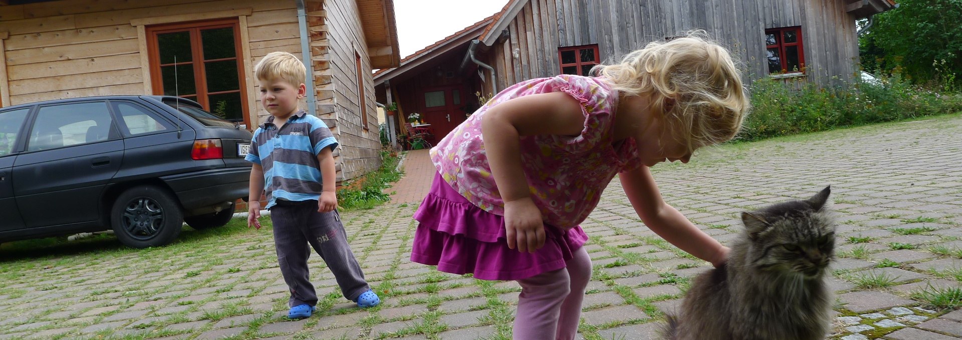 Auch Kinder und Tiere sind immer willkommen, © Reinhard Köhler