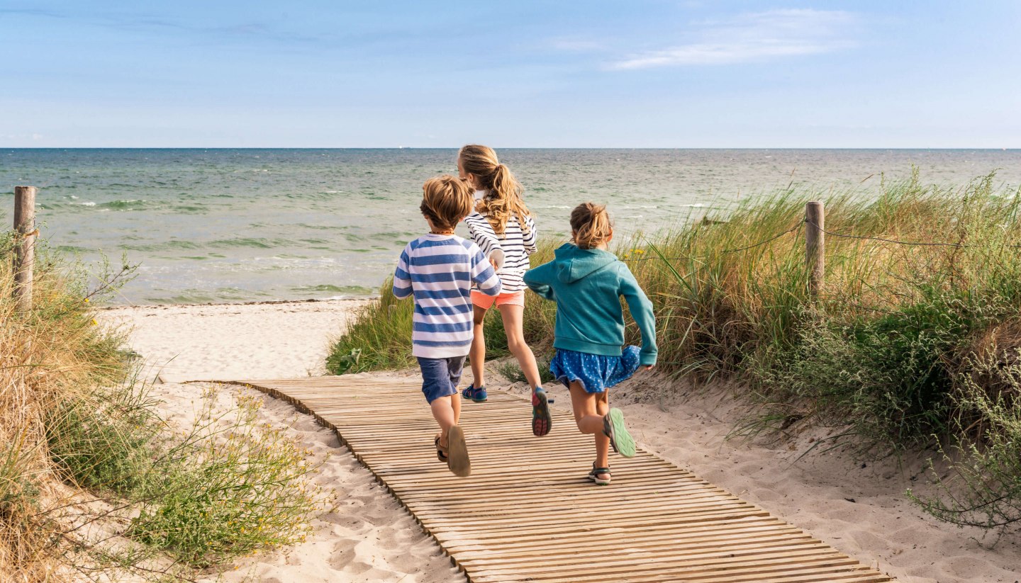 Befestigte Strandzugänge sind ein wichtiger Faktor für die Barrierefreiheit von Urlaubsorten., © TMV/Süß