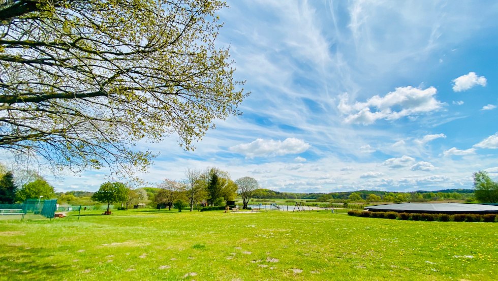 Unser Camping- und Caravanstellplatz am Naturbad "Tessiner Südsee, © TFZ Tessin