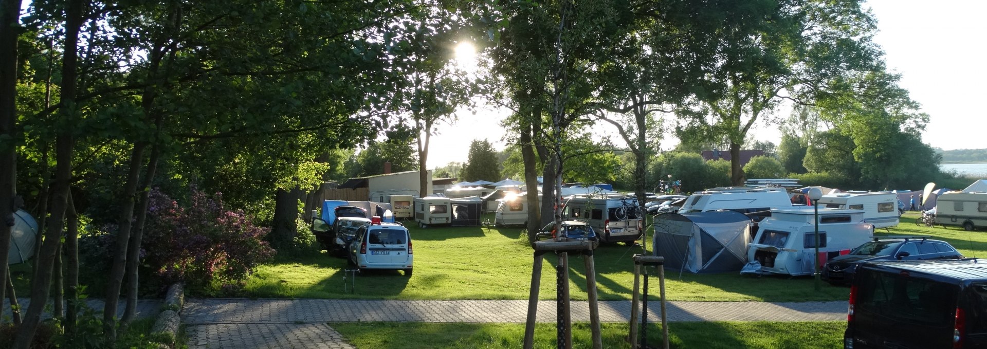 Sonnenaufgang über dem Campingplatz, © Campingparadies Dahmen