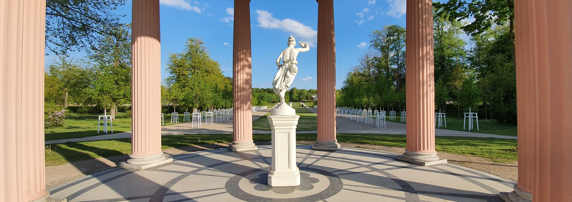 Hebetempel im Schlossgarten Neustrelitz, © Stadt Neustrelitz/ Anne Dziallas