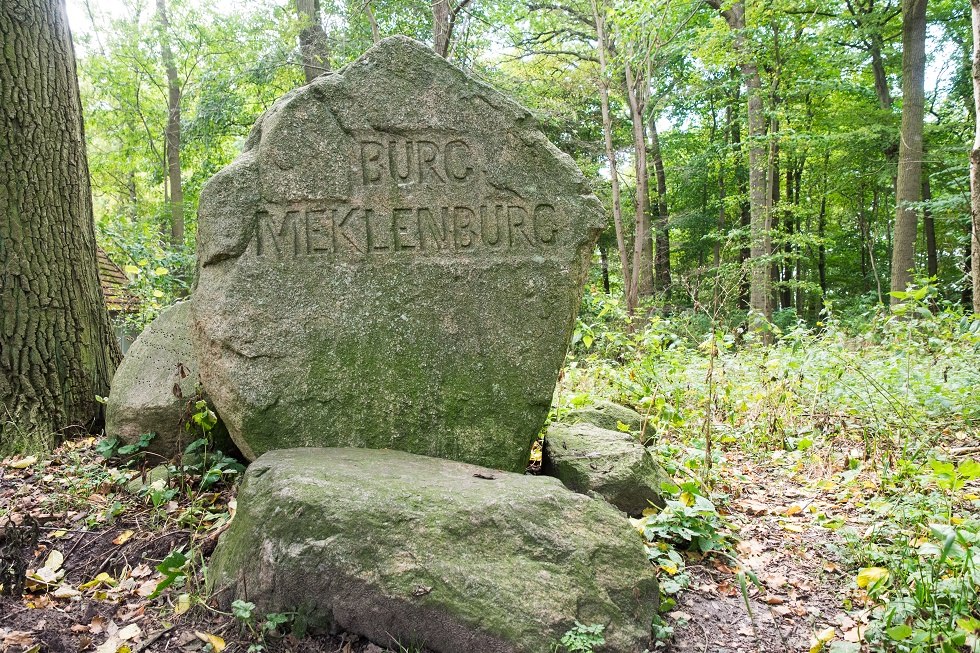 Denkmal auf dem Burgwall, © Frank Burger