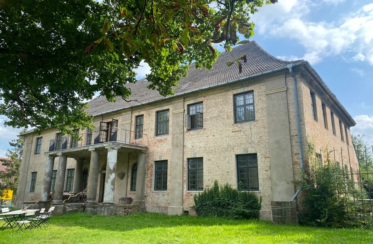 Außenansicht HerenHaus Dölitz, © RvdStarre