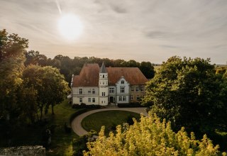 Luftansicht Schloss Sophienhof Rondell vor dem Haus, © Dennis Reimann