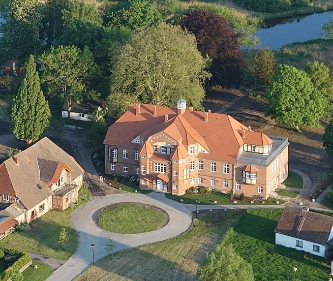 Einmal wie ein Gutsherr fühlen - Der ganz besondere Urlaub im Schloss, © Schloss Pütnitz