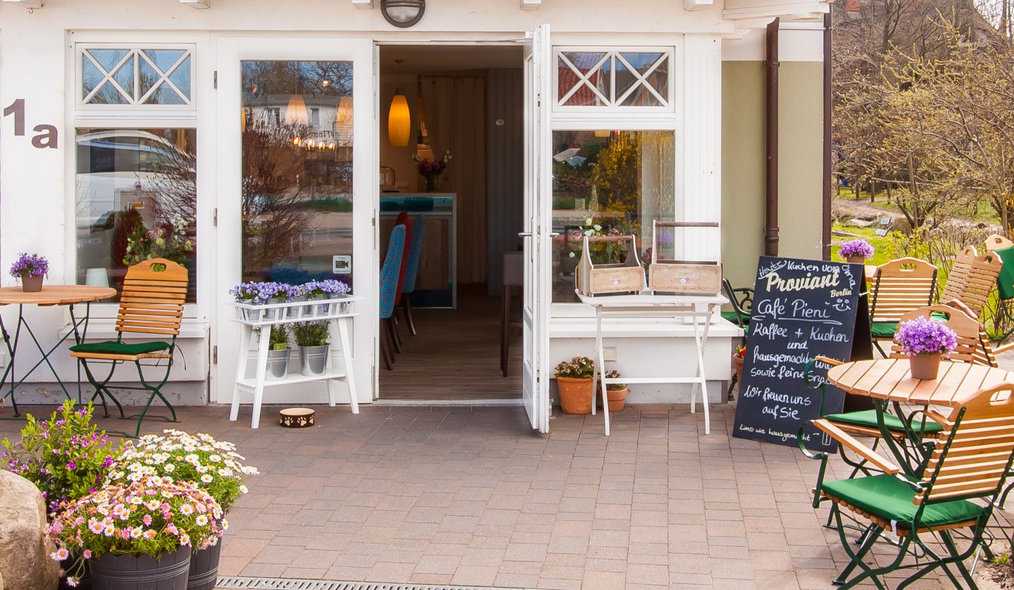 Terrasse und Eingang -> Treten Sie ein!, © Meerfischland GmbH