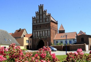 Stadtansicht mit Tor, © Sabrina Wittkopf-Schade