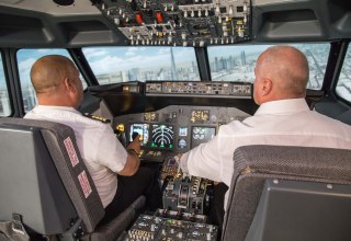Anflug auf Dubai mit dem Flugsimulator Rostock, © MV-IT-Systeme OHG