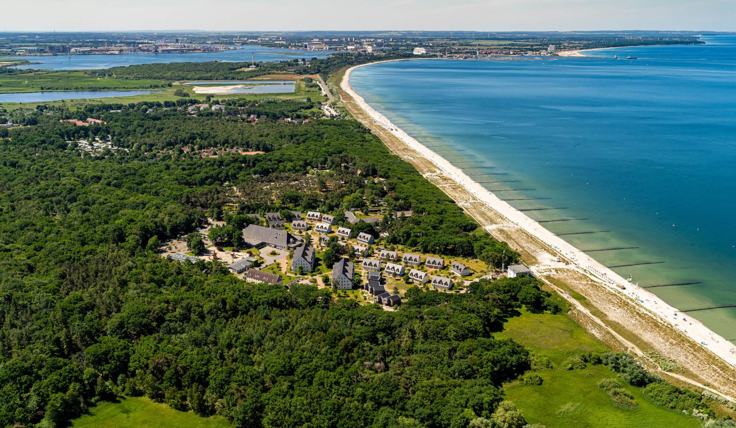 Das StrandResort Markgrafenheide aus der Luft, © Alexander Rudolph@DOMUSimages