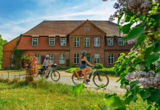 Historische Schönheiten mit dem Fahrrad erleben, © TMV/Tiemann