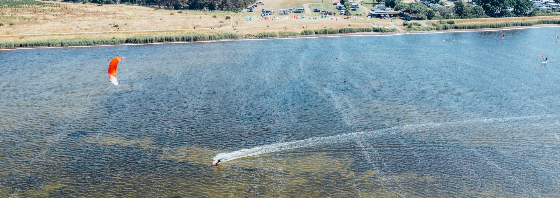 Kitesurfen auf Ummanz vor Suhrendorf, © TMV/Gänsicke