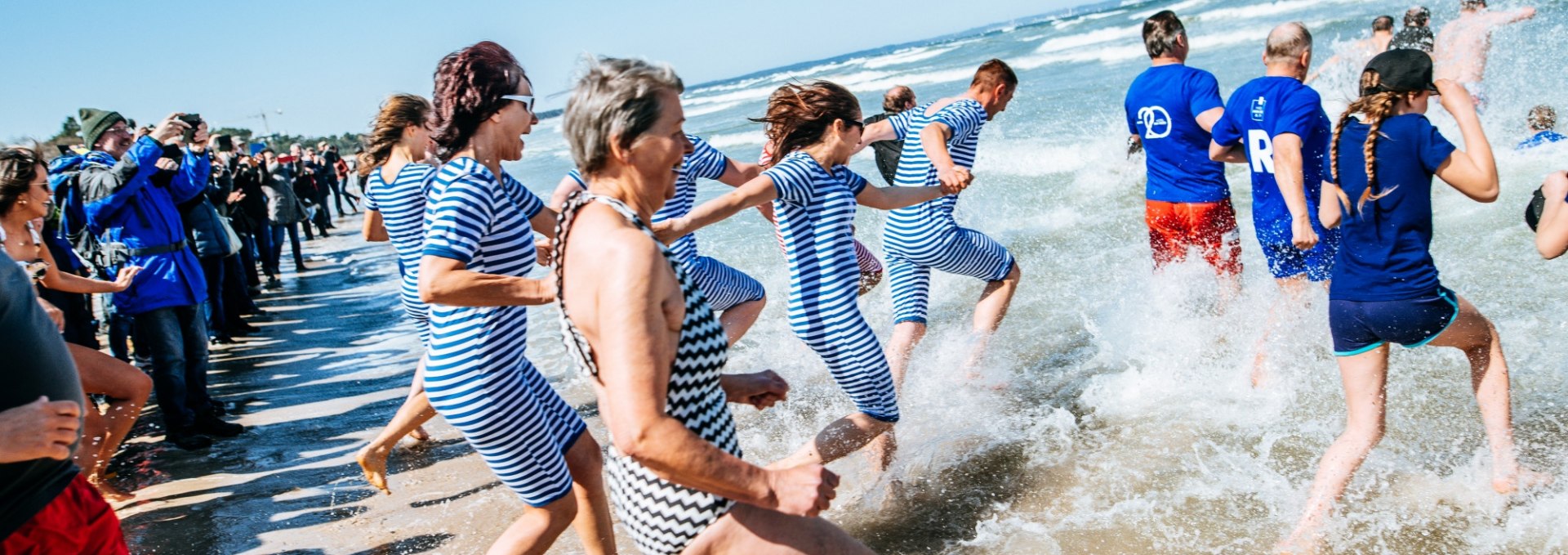 SAISONAUFTAKT mit dem traditionellen Binzer Anbaden, © Binzer Bucht Tourismus