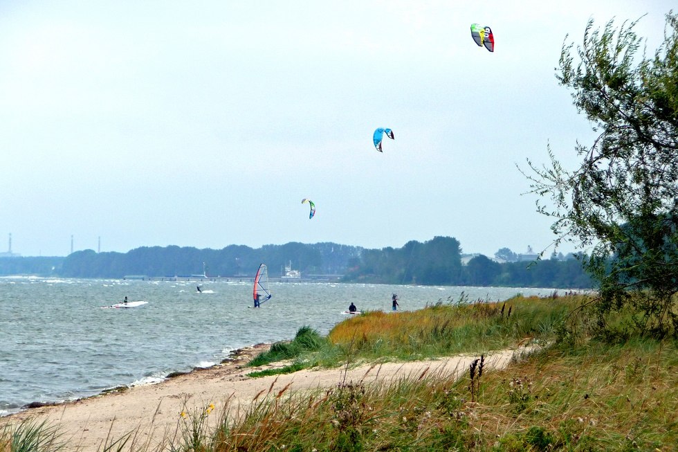 Bucht bei Gahlkow mit Wassersportlern, © Sabrina Wittkopf-Schade