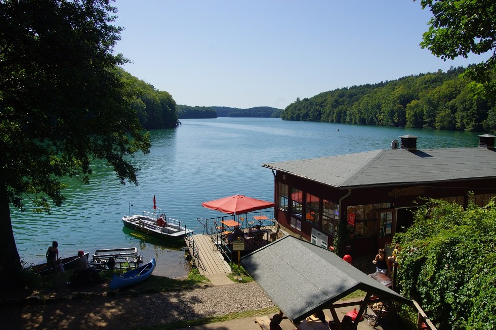 Die Luzinfähre mit Fährladen und Café, © Jens Böckmann